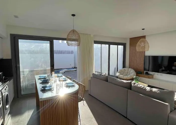 Daire 3bd With A Private Heated Pool In Sholan 2 Elgouna Hurgada